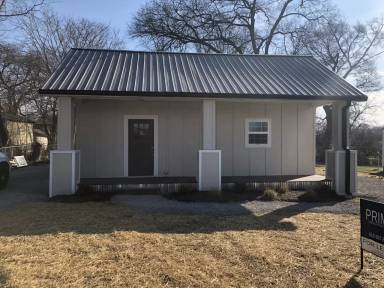 Main picture of 317 Cemetery Ave