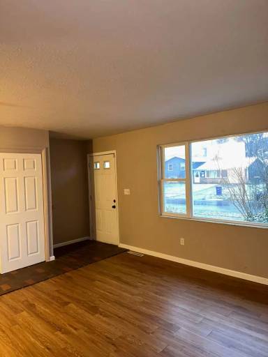 Main picture of 5159 Holbrook Dr