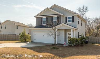 Main picture of 216 Gladstone Dr