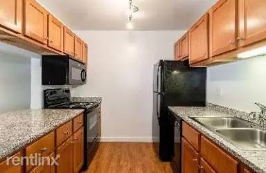 Main picture of Oak Park City Apartments