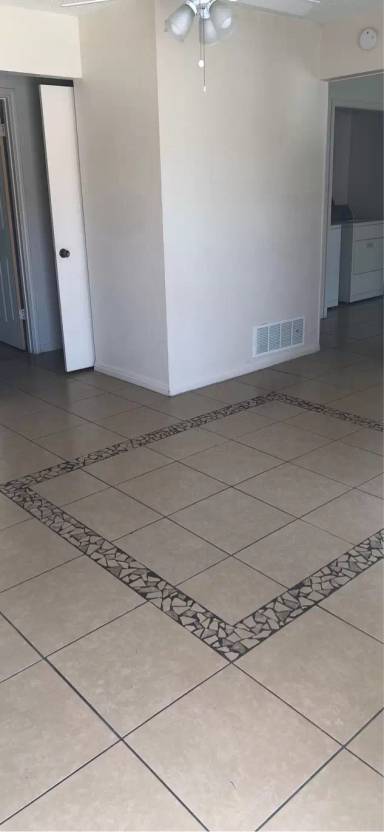 Main picture of 210 Erby Ave