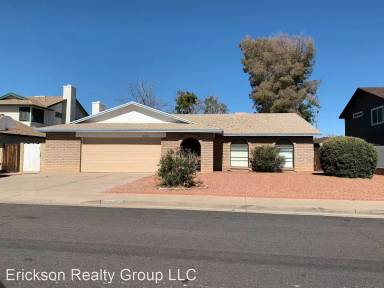 Main picture of 936 W Pampa Ave