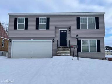 Main picture of 831 Chestnut St