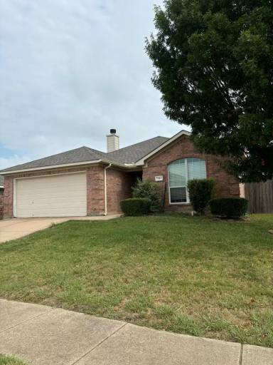 Main picture of 7307 Lake Front Trl