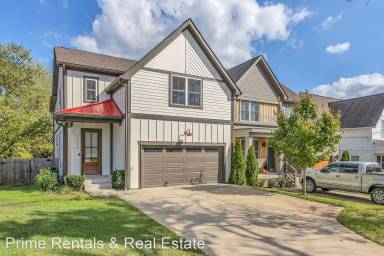 Main picture of 2433 Chapman Dr
