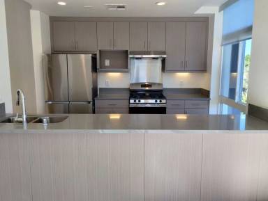 Main picture of 168 S Monterey St