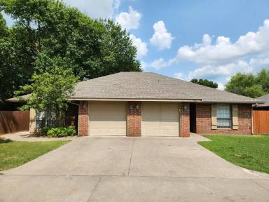 Main picture of 1404 S Mississippi Ave