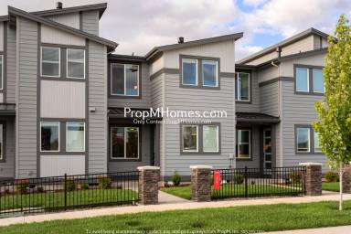 Main picture of 4216 SE Century Blvd