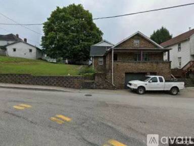 Main picture of 321 Rogers St