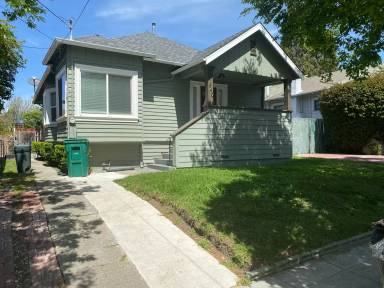 Main picture of 840 Aileen St