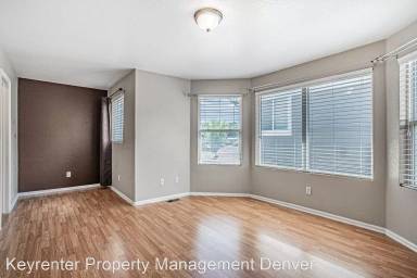 Main picture of 1828 Depew St
