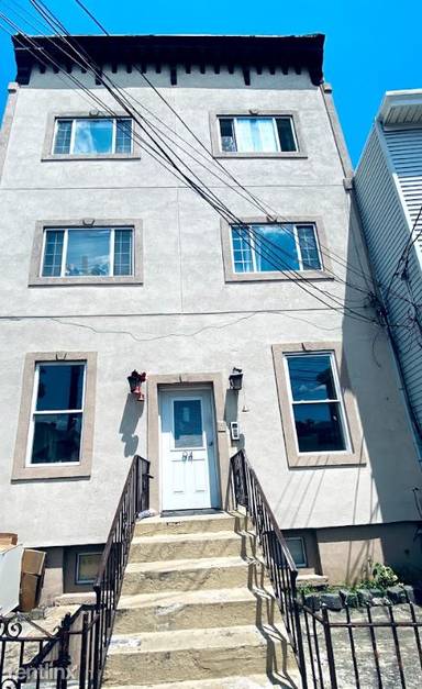 Main picture of 98 Ocean Ave
