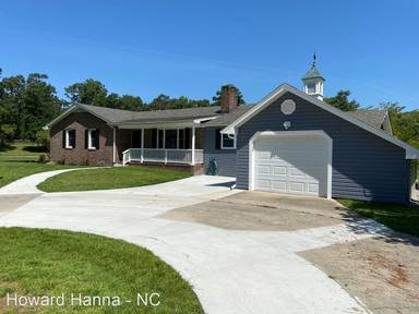 Main picture of 105 Windy Heights Dr