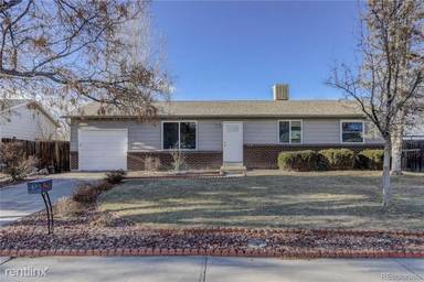 Main picture of 3139 S Winston St