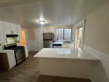 Main picture of 362 Noe St