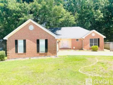 Main picture of 831 Heather Dr
