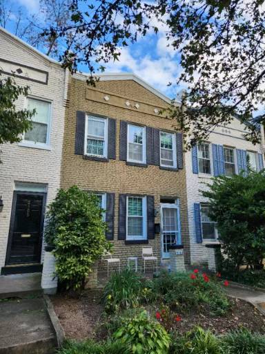 Main picture of 2103 37th St NW