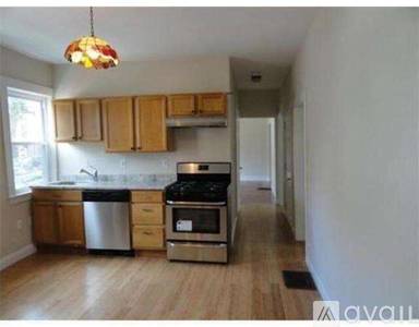 Main picture of 60 Fayston St