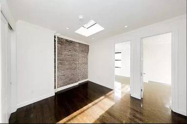 Main picture of 350 E 55th St
