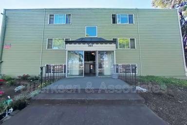 Main picture of 765 NW 5th St