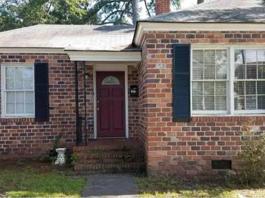 Main picture of 743 Maupas Ave
