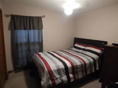 Main picture of 2960 New London