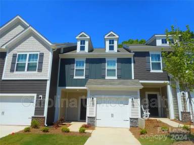 Main picture of 2821 Aubrey St