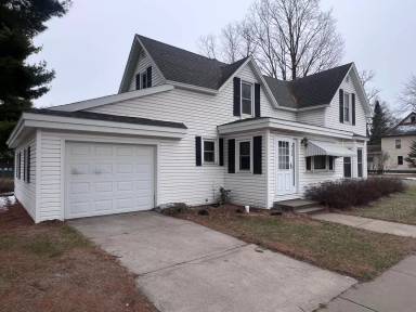 Main picture of 2120 Broadway St S