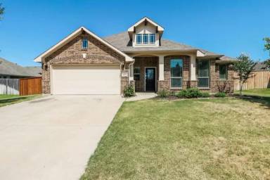 Main picture of 5213 Medallion Ct