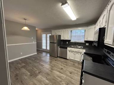 Main picture of 3522 Southmeade Dr