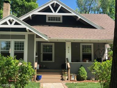Main picture of 824 W Mountain Ave