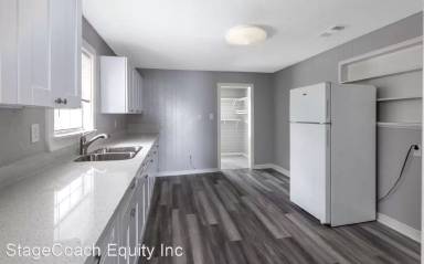 Main picture of 8209 Bangle St
