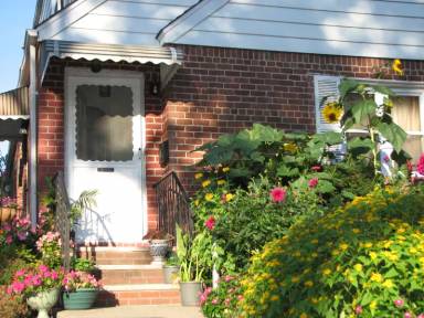 Main picture of 8050 252nd St