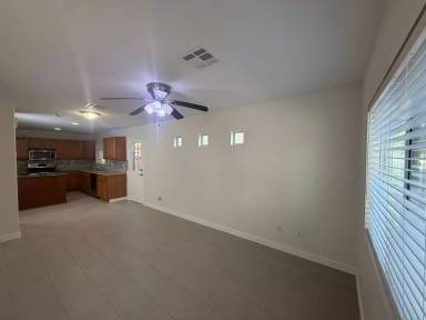 Main picture of 5241 Starter Ave