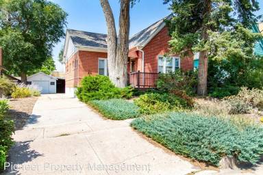 Main picture of 2567 Depew St