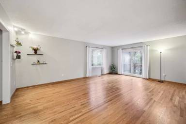 Main picture of 410 Forest Glen Apartments
