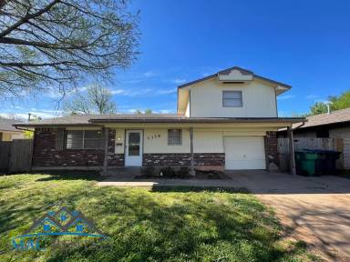 Main picture of 1316 SW 77th Ter