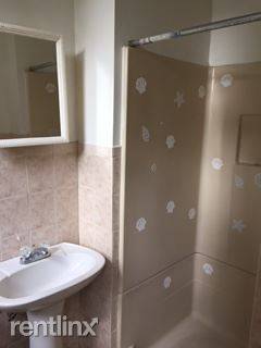 Main picture of 604 State St