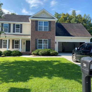 Main picture of 261 Sellhorn Blvd