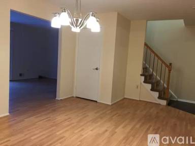 Main picture of 20 Begonia Ct