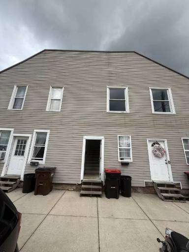 Main picture of 18 3rd St