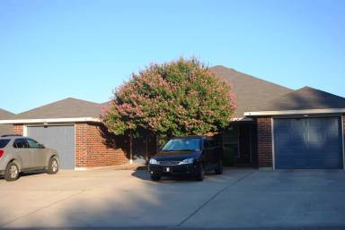 Main picture of 2106 Wildewood Dr