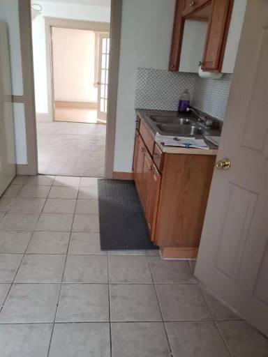 Main picture of 224 S 61st St