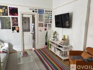 Main picture of 431 W 121st St
