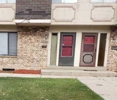 Main picture of 6133 W Calumet Rd