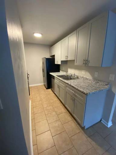 Main picture of 221 Parkbrook Cir