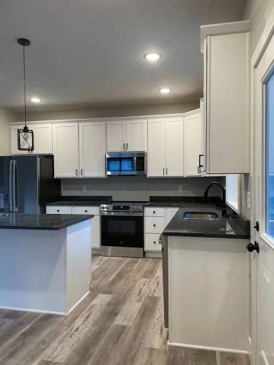 Main picture of 618 E Kingsbury St