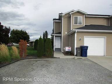 Main picture of 2706 N Boeing Rd