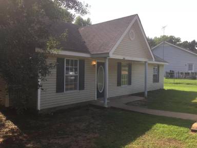 Main picture of 317 County Road 102