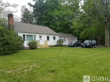Main picture of 23 N Maple St